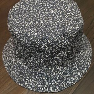 NWT Lululemon Both Ways Bucket Hat L/XL